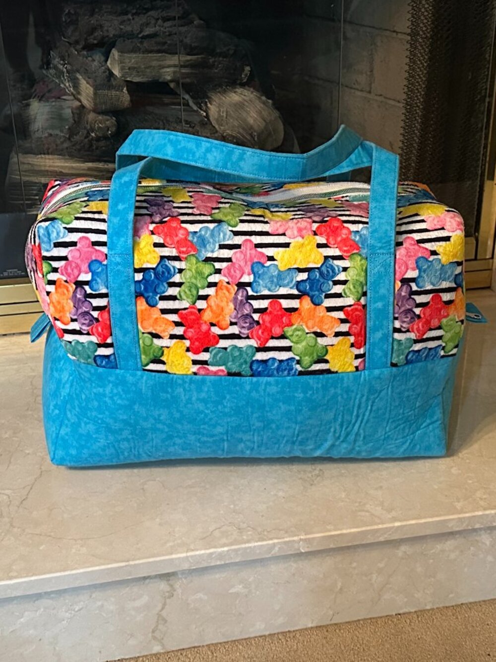 NWOT Beautiful and fun Gummy Bear Weekender Tote Bag